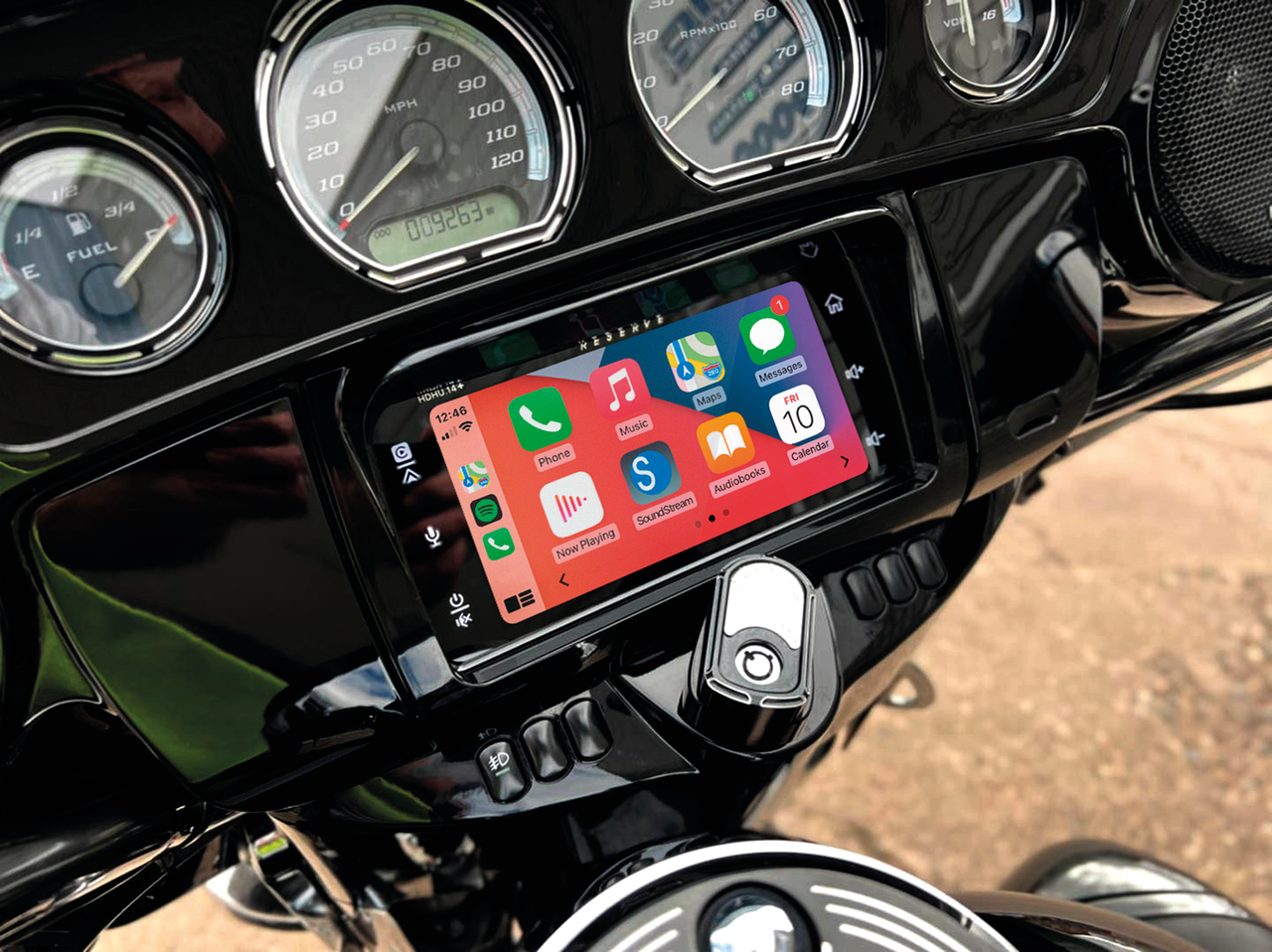 Soundstream, V-2 Plug-N-Play Head Unit