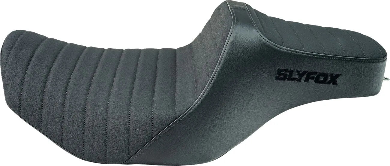 GHNOON Vinyl Seat with SLISTOP Surface and Black Logo – for Touring CVO